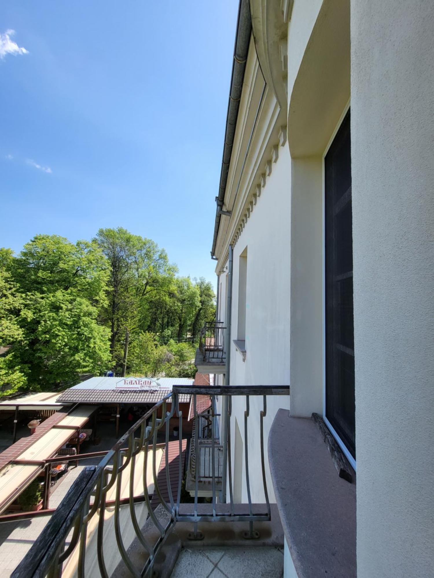 Balkan Aparts Hisarya Exterior photo
